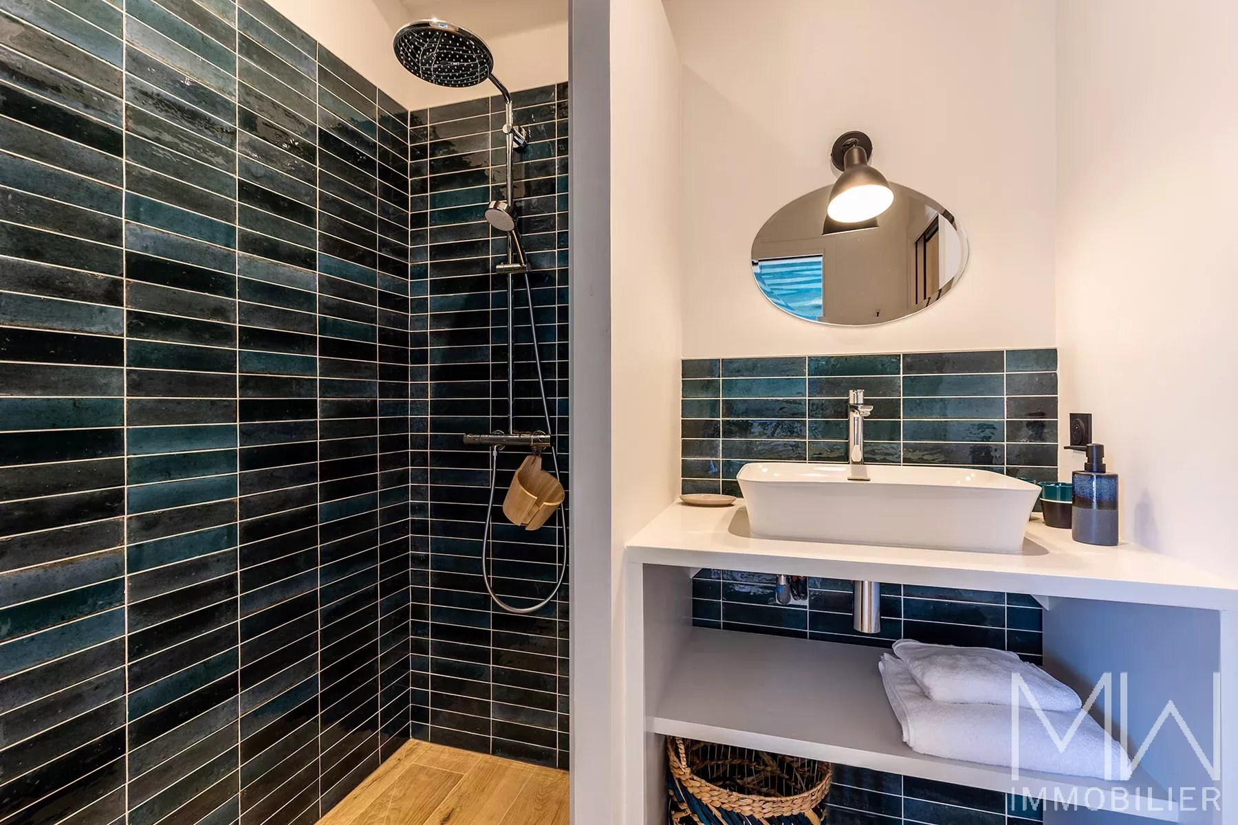 MAGNIFICENT WOODEN VILLA WITH SWIMMING POOL – CAP FERRET – SLEEPS 12