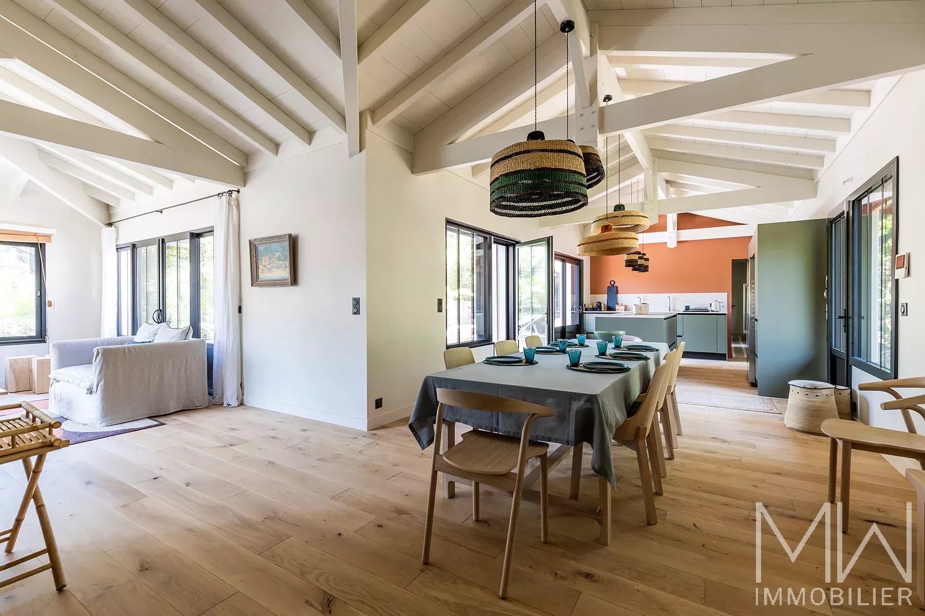 MAGNIFICENT WOODEN VILLA WITH SWIMMING POOL – CAP FERRET – SLEEPS 12