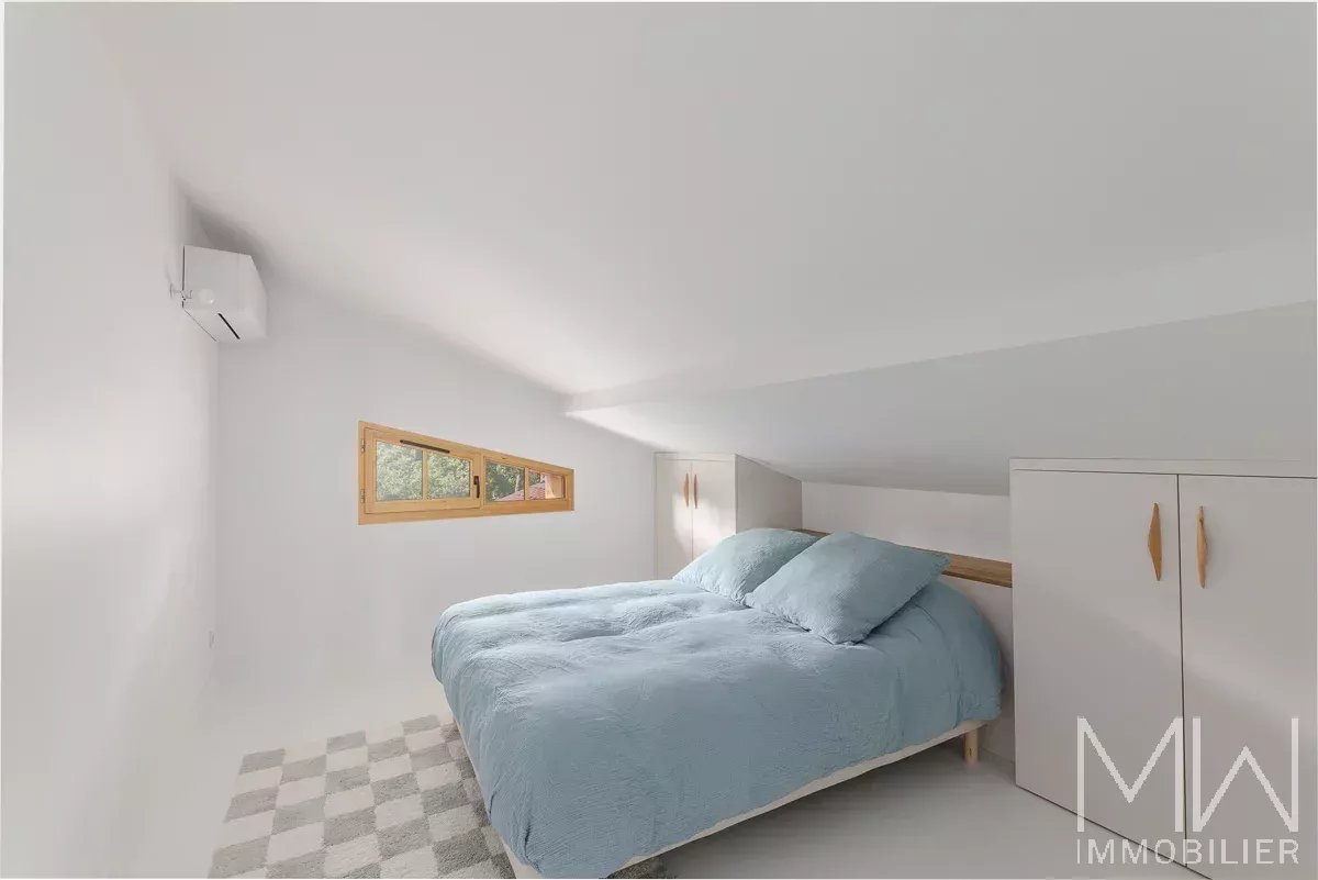 WOODEN VILLA WITH POOL – PETIT PIQUEY – SLEEPS 12