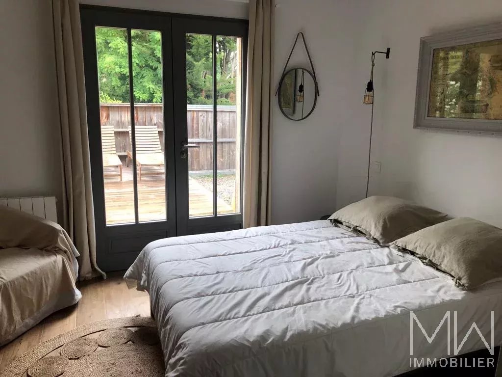 HOLIDAY RENTAL – CAP FERRET CENTER – SLEEPS 10