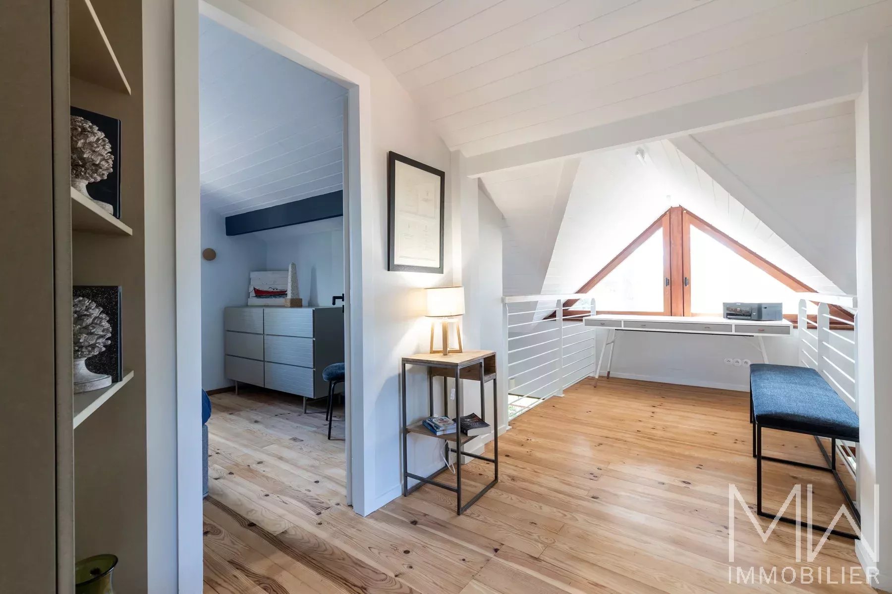 PLEASANT WOODEN VILLA WITH SWIMMING POOL – CAP FERRET – SLEEPS 10