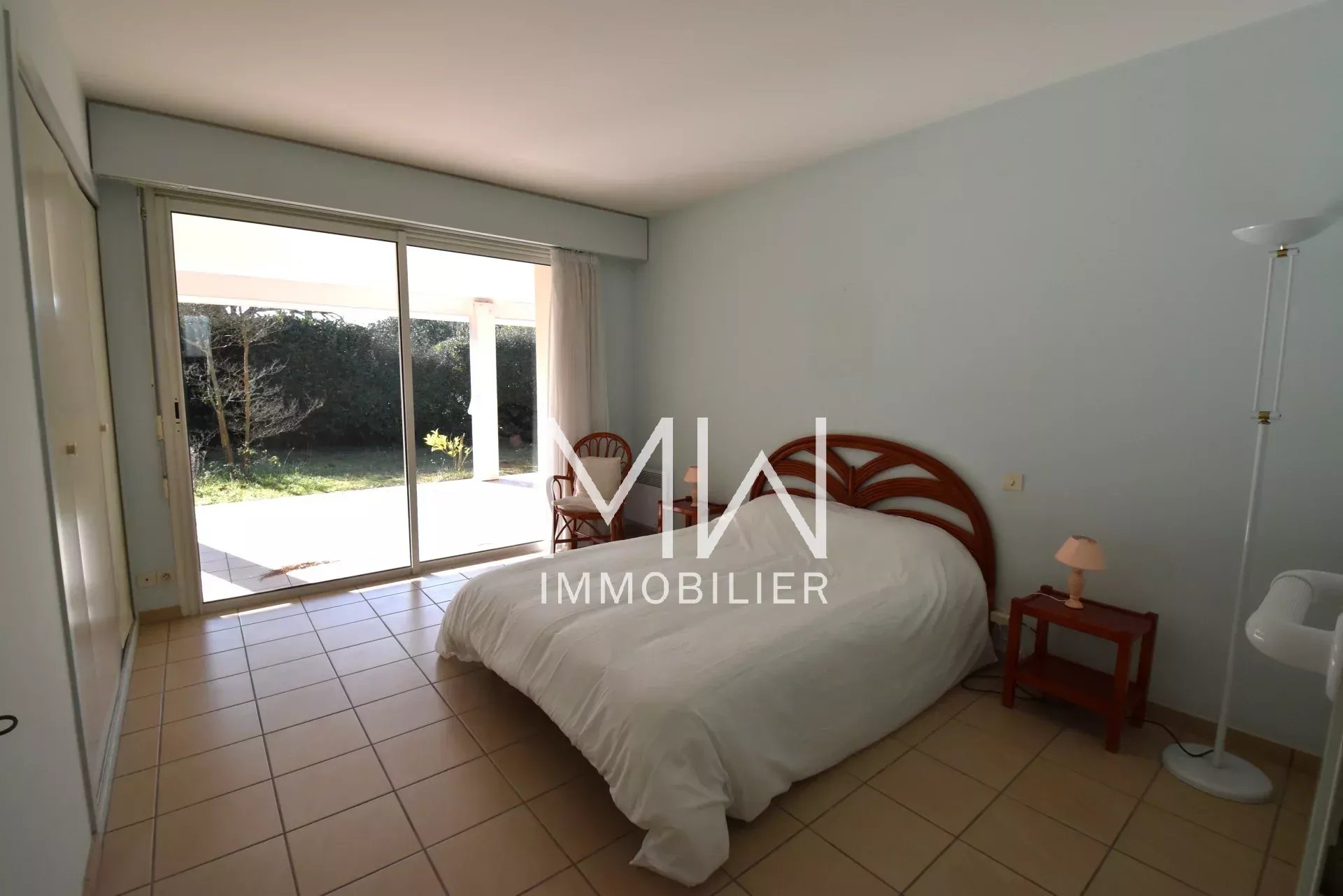 VAST VILLA IN THE HEART OF CAP FERRET