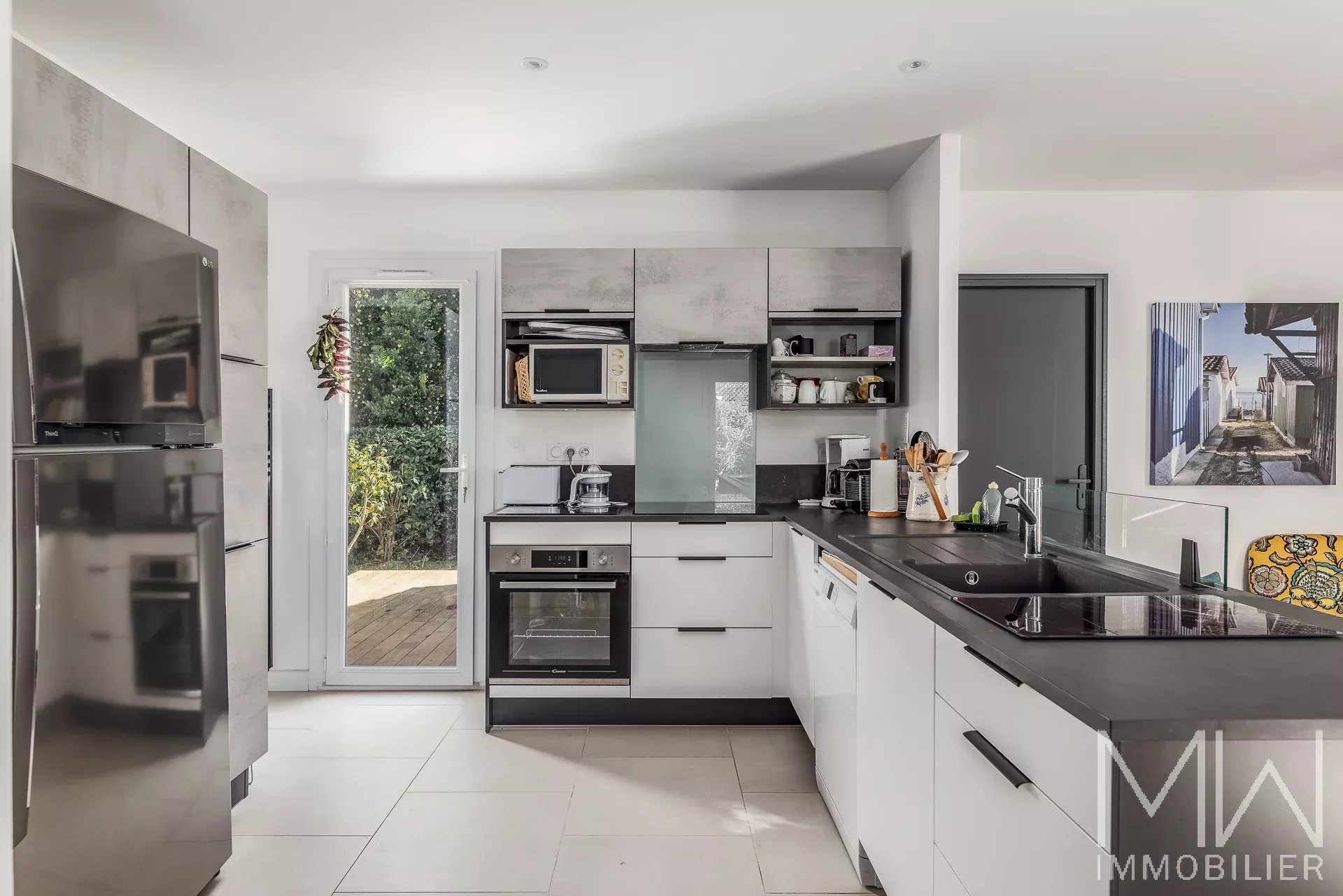 CHARMING VILLA WITH POOL IN THE HEART OF CAP FERRET – SLEEPS 6