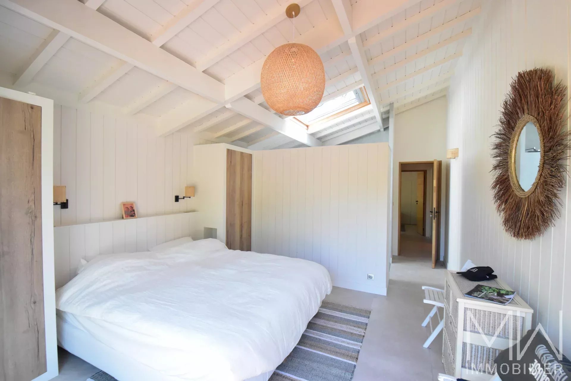 VERY PLEASANT VILLA WITH SWIMMING POOL – PLAGE DES AMERICAINS – SLEEPS 8