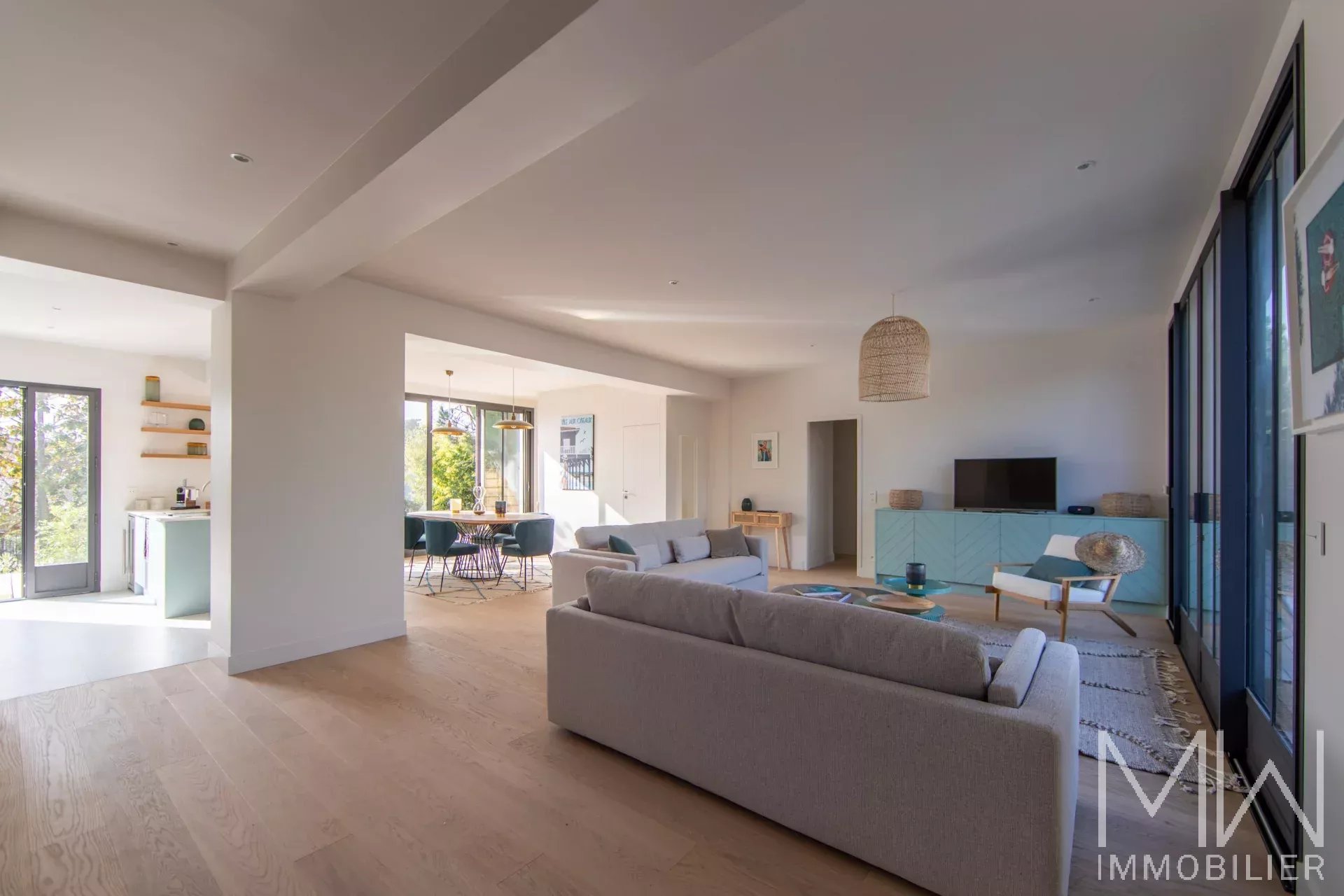 VILLA WITH POOL IN THE HEART OF CAP FERRET – SLEEPS 10