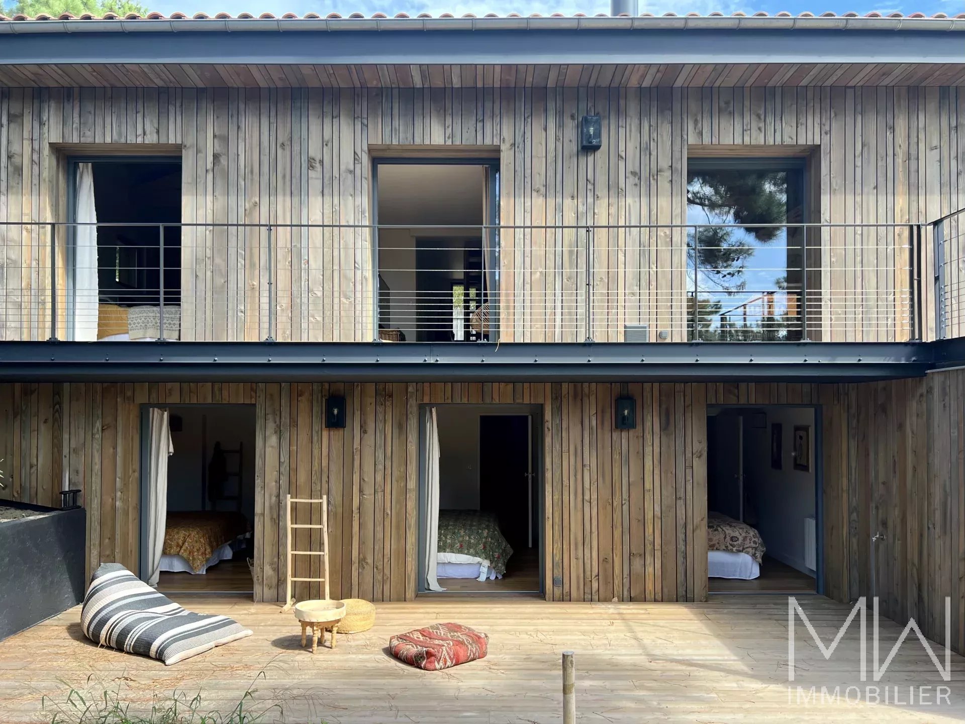 BEAUTIFUL WOODEN VILLA IN THE HEART OF CAP FERRET – SLEEPS 14