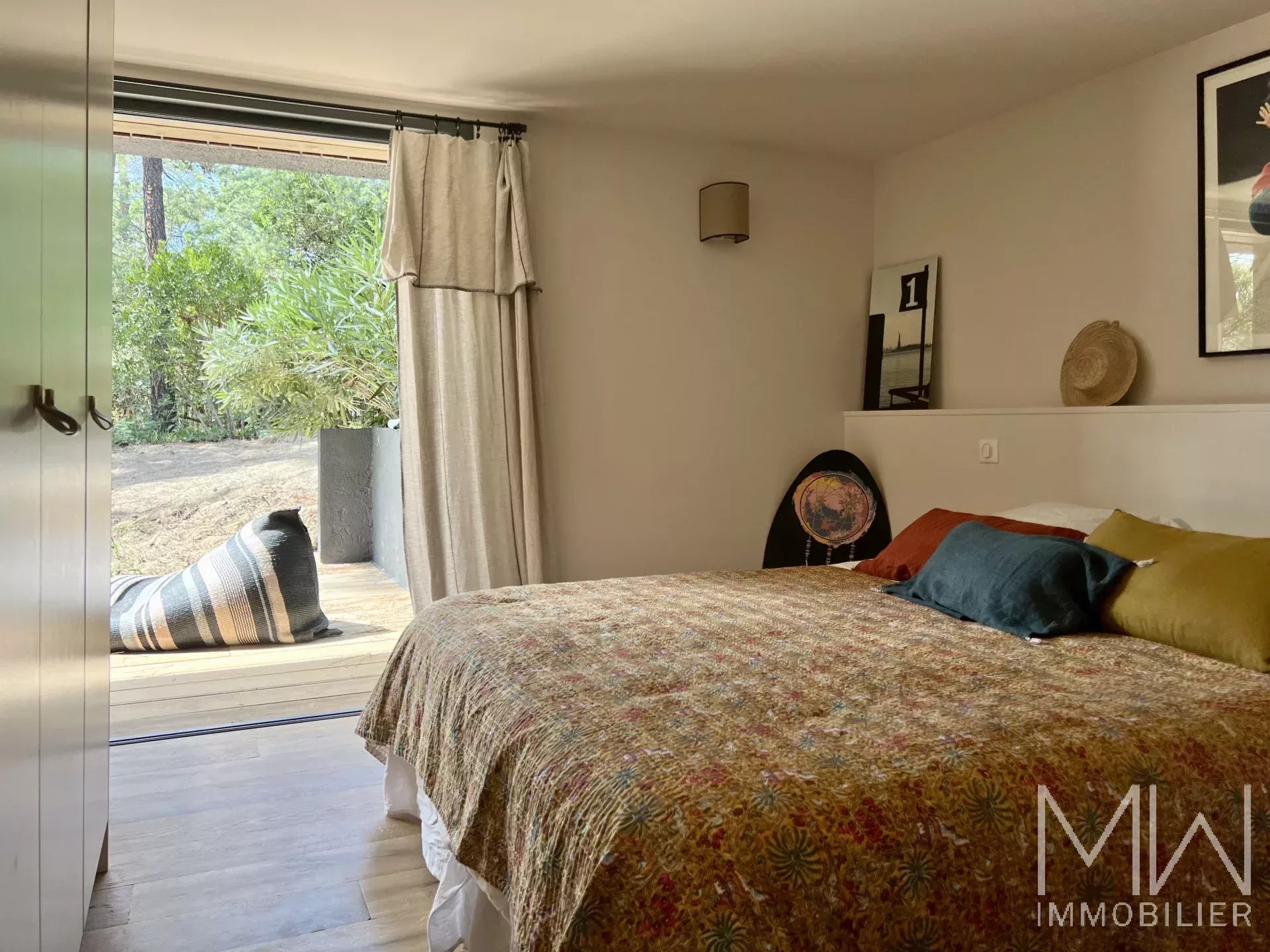 BEAUTIFUL WOODEN VILLA IN THE HEART OF CAP FERRET – SLEEPS 14