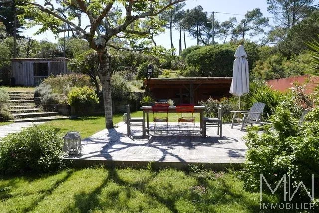 PRETTY WOODEN VILLA ON THE EDGE OF THE 44 HECTARES AREA – CAP FERRET – SLEEPS 10