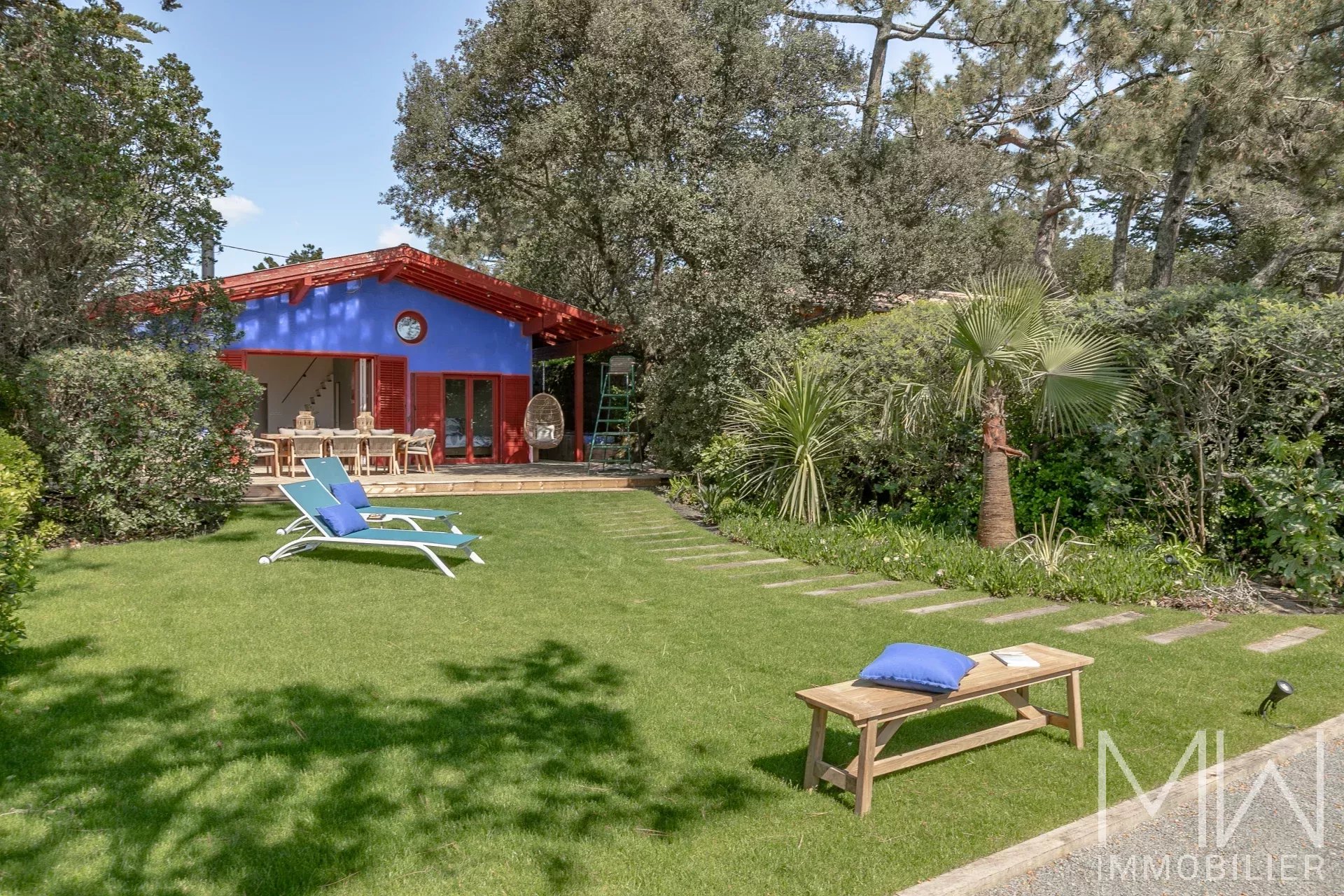 CHARMING VILLA ON THE 1ST LINE – 44HA AREA – CAP FERRET – SLEEPS 8