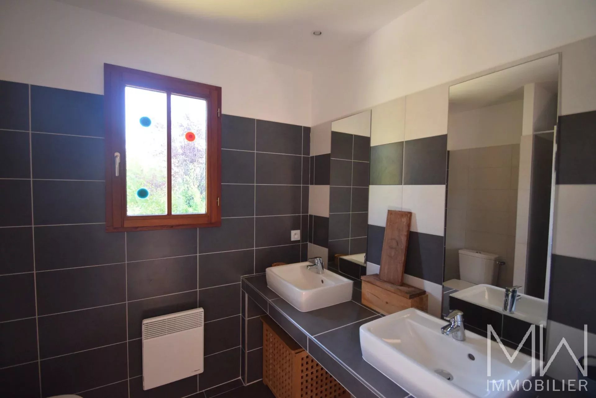 HOLIDAY RENTAL – LA VIGNE – SLEEPS 4