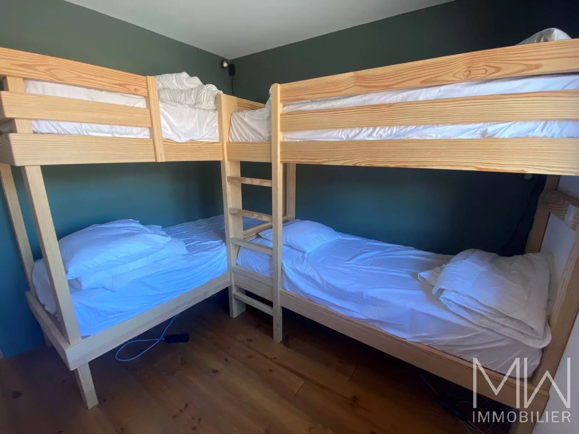 BEAUTIFUL WOODEN VILLA WITH SWIMMING POOL – CAP FERRET – SLEEPS 12