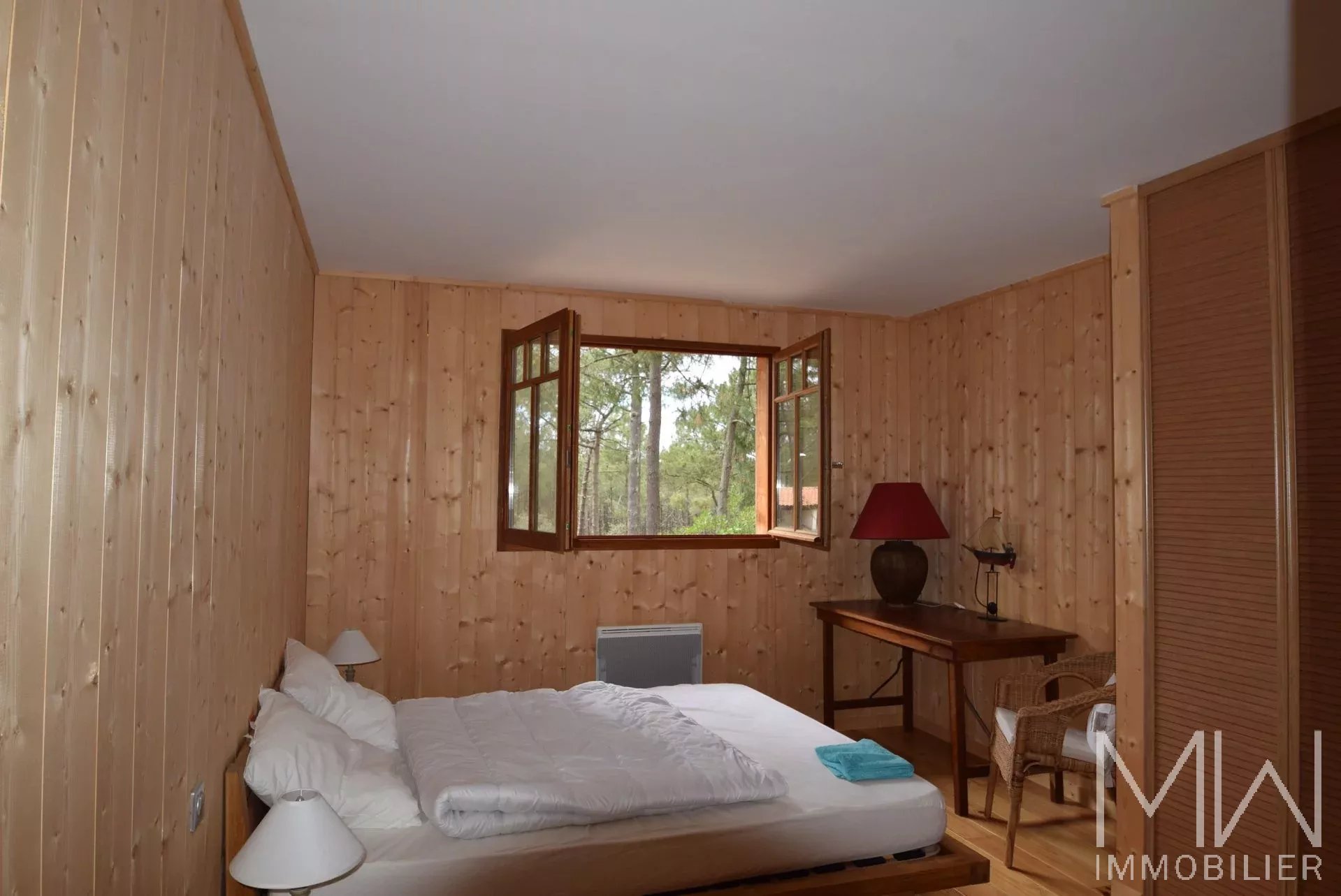 WOODEN VILLA WITH POOL TO RENT – LA VIGNE – SLEEPS 11