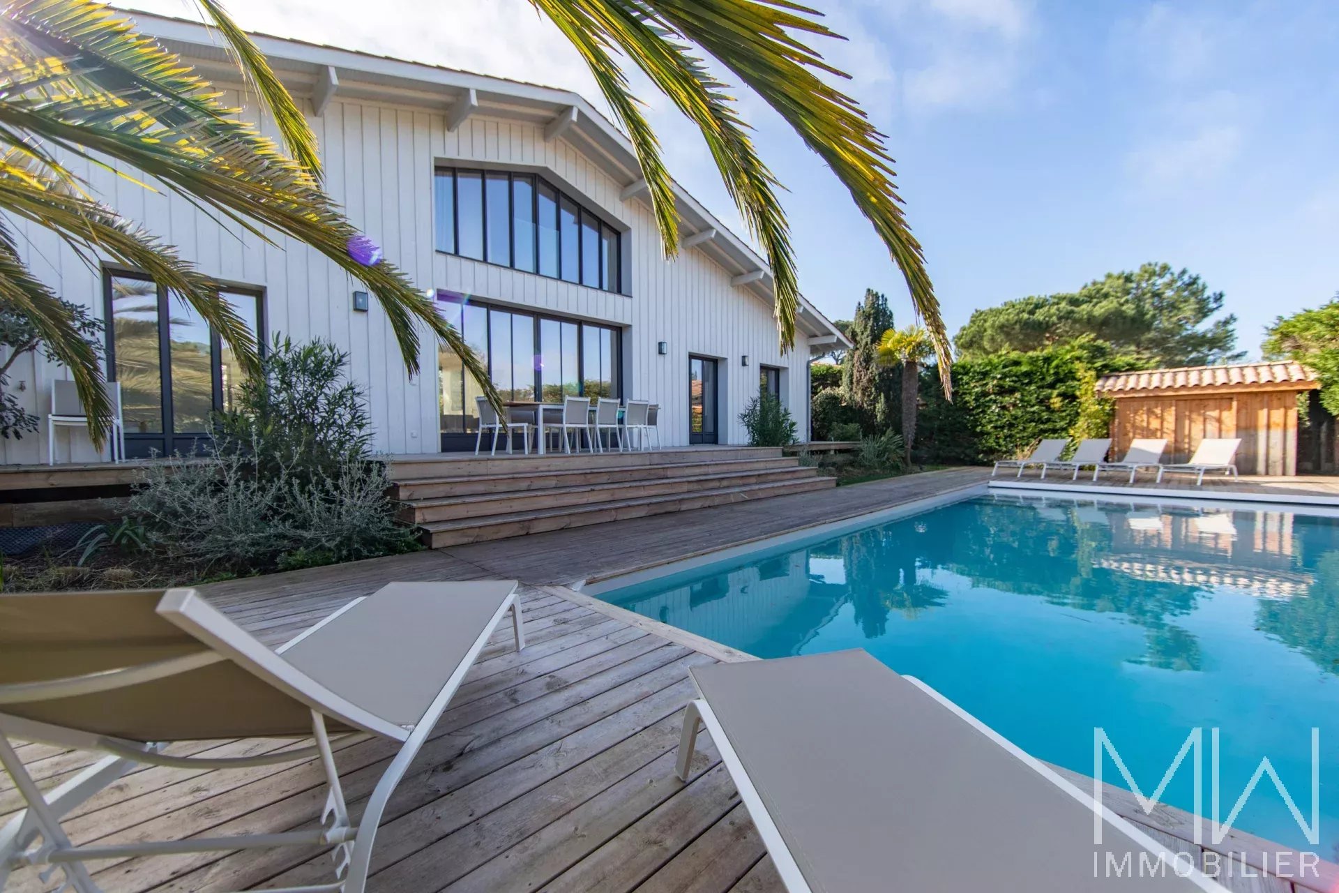 VILLA WITH POOL IN THE HEART OF CAP FERRET – SLEEPS 10