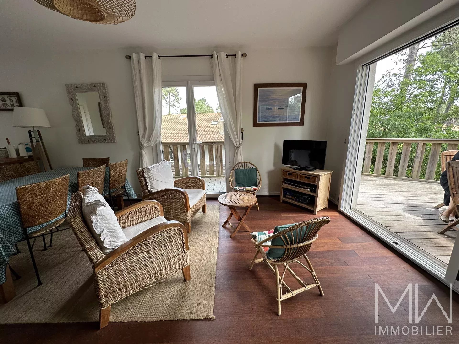 VILLA AU CALME – PIRAILLAN – 10 COUCHAGES