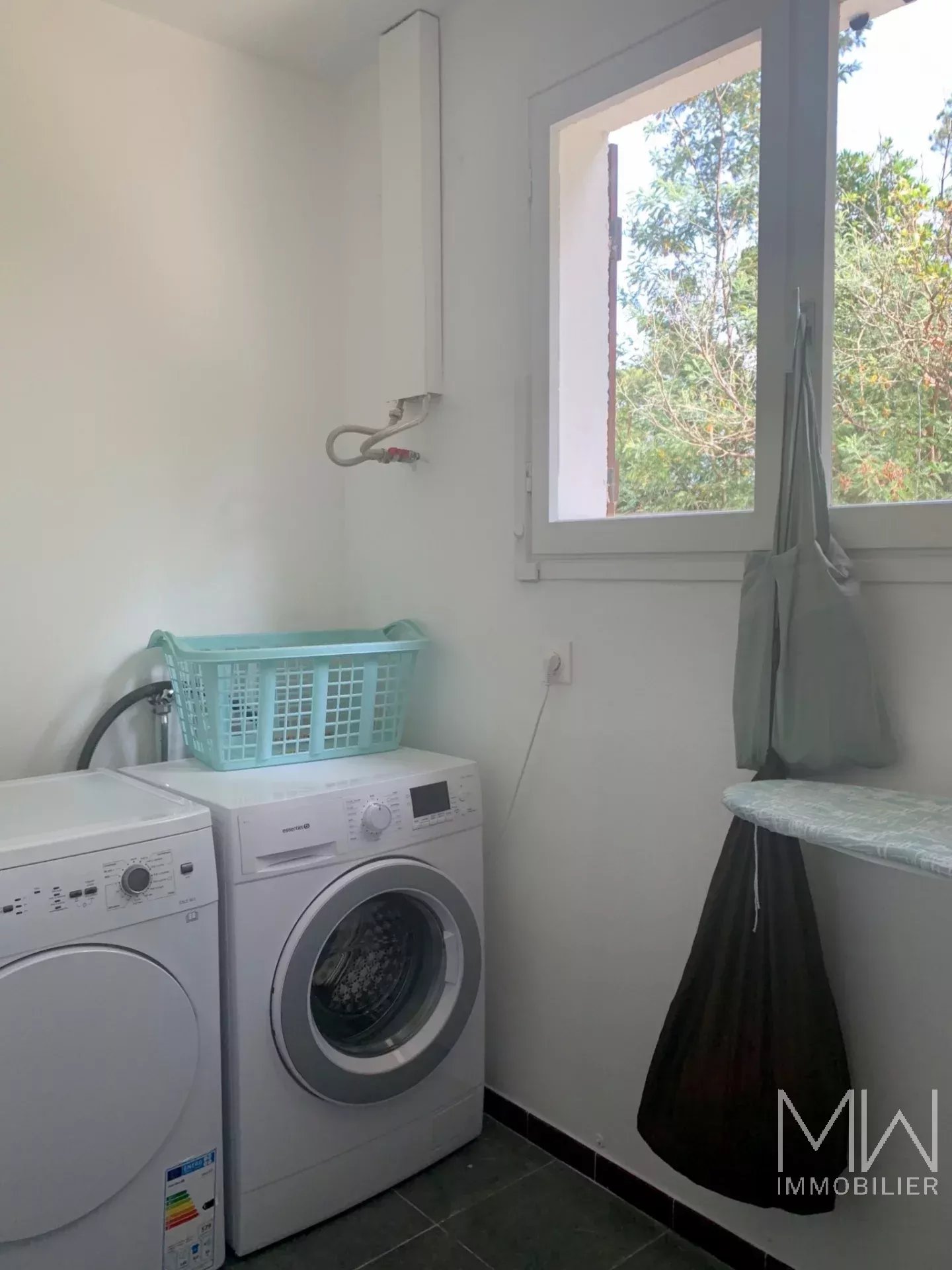 HOLIDAY HOUSE IN PETIT PIQUEY – SLEEPS 10