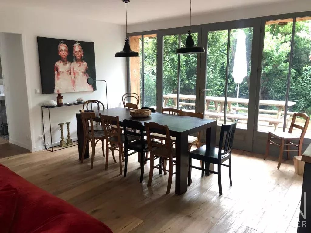 HOLIDAY RENTAL – CAP FERRET CENTER – SLEEPS 10