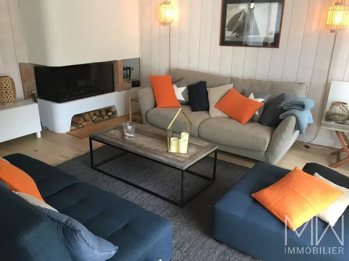 CHARMING, PEACEFUL VILLA – L’HERBE -SLEEPS 8