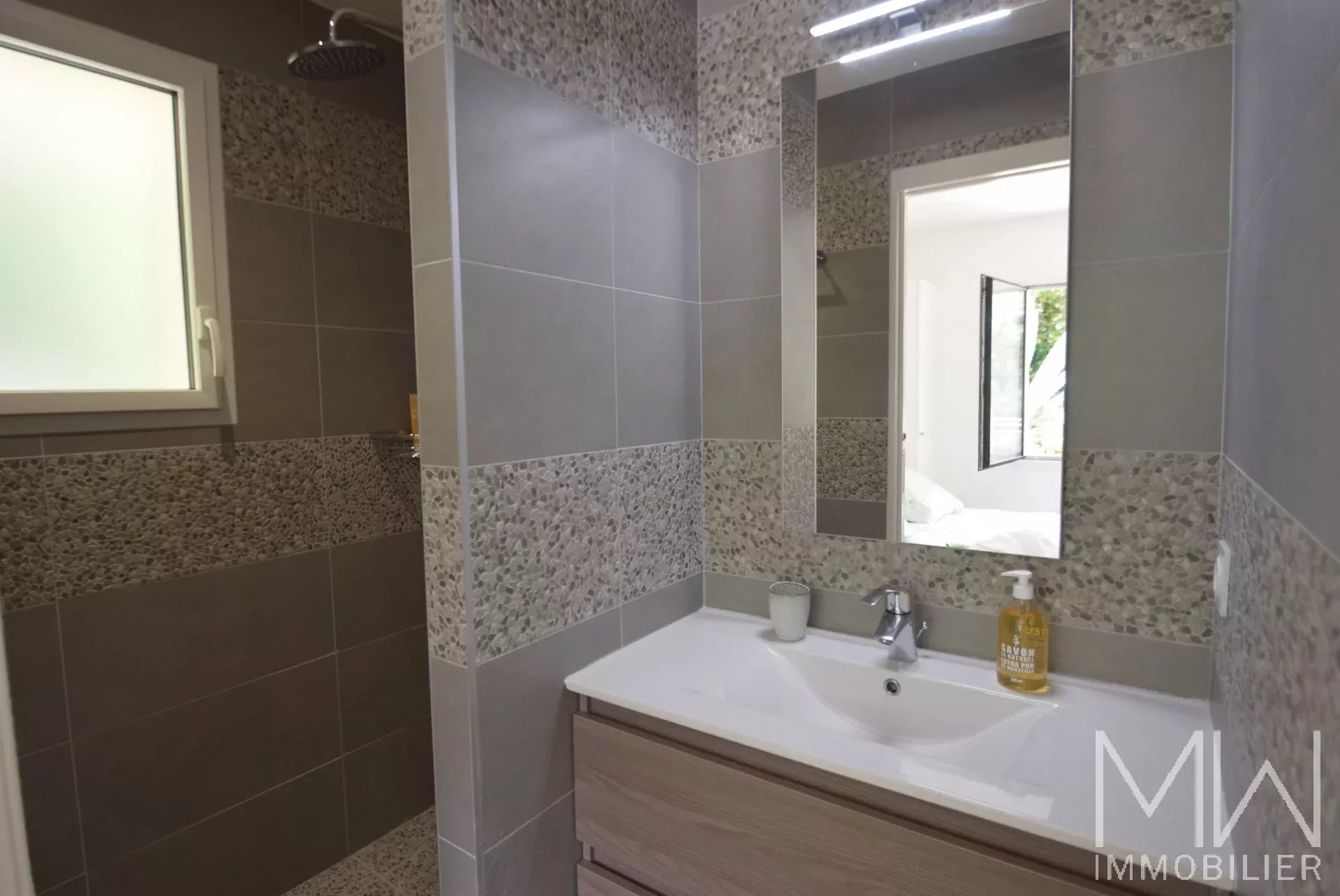 SEASONAL RENT A FEW STEPS FROM THE BEACH OF THE HORIZON – SLEEPS 10