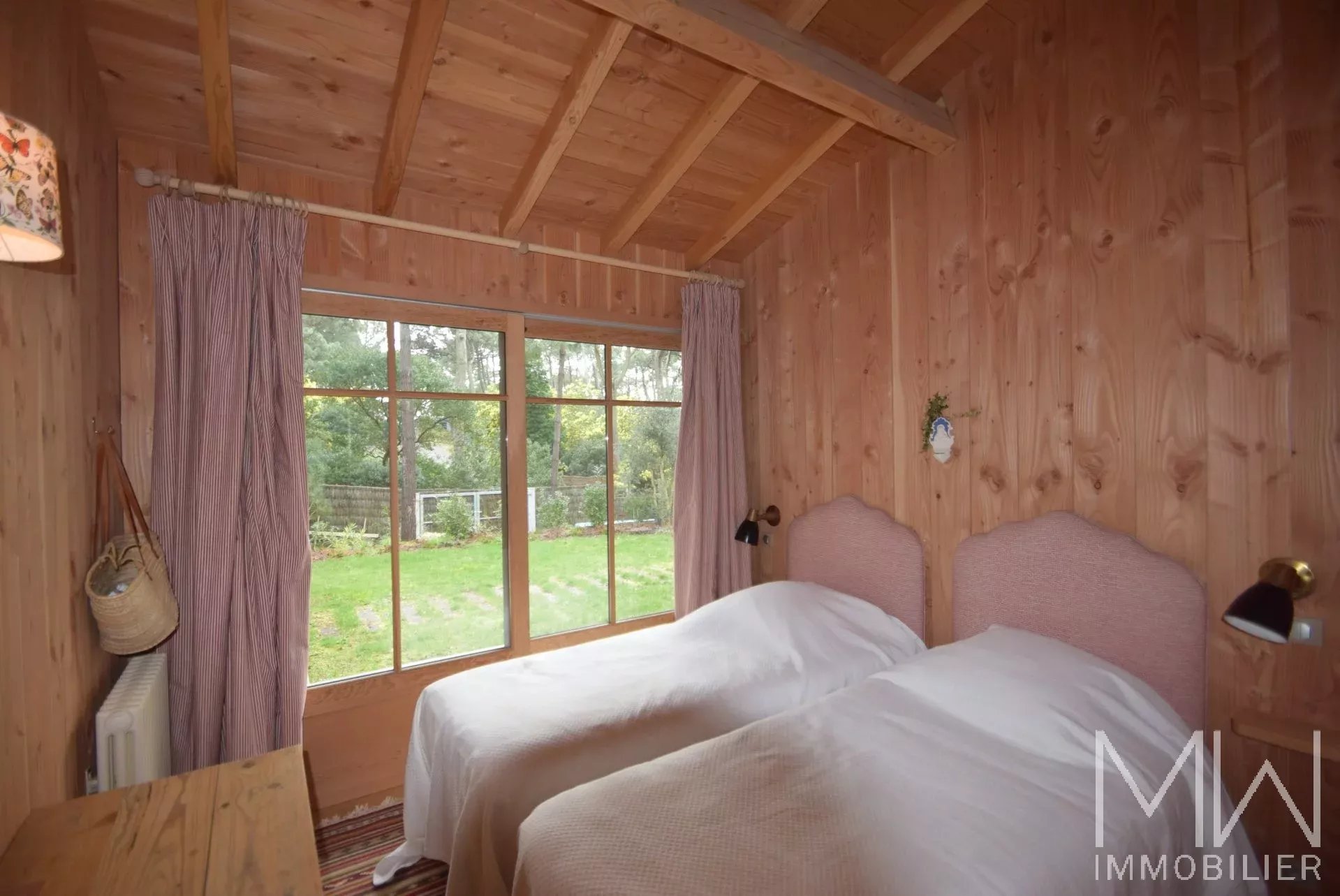 LUXURY VILLA FRONT BEACH – LA VIGNE – SLEEPS 8