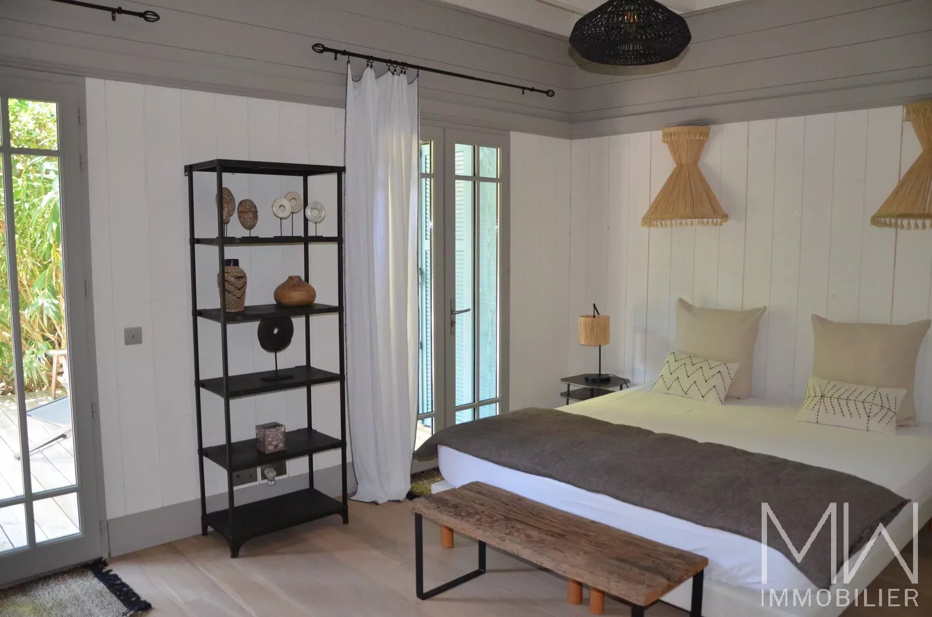 PRESTIGE SEASONAL RENTAL WITH SWIMMING POOL – CAP FERRET – SLEEPS 10