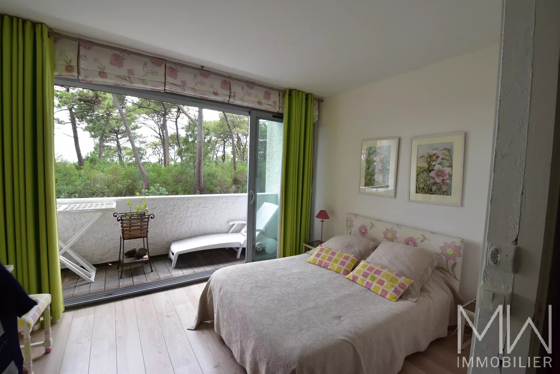 JOLI APPARTEMENT EN 1ERE LIGNE DU BASSIN – LA VIGNE -6 COUCHAGES