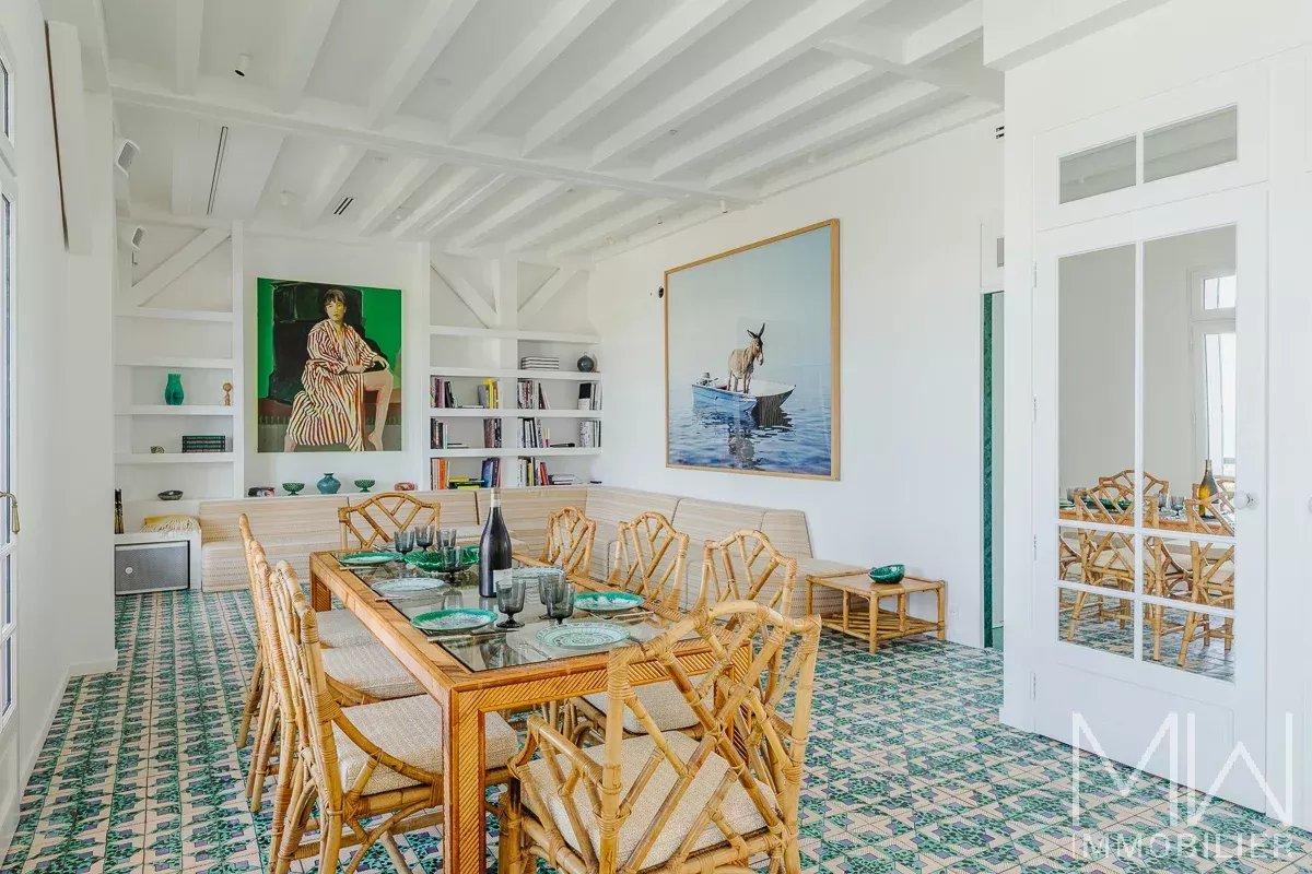 TYPICAL BEACH FRONT VILLA – CAP FERRET – SLEEPS 10