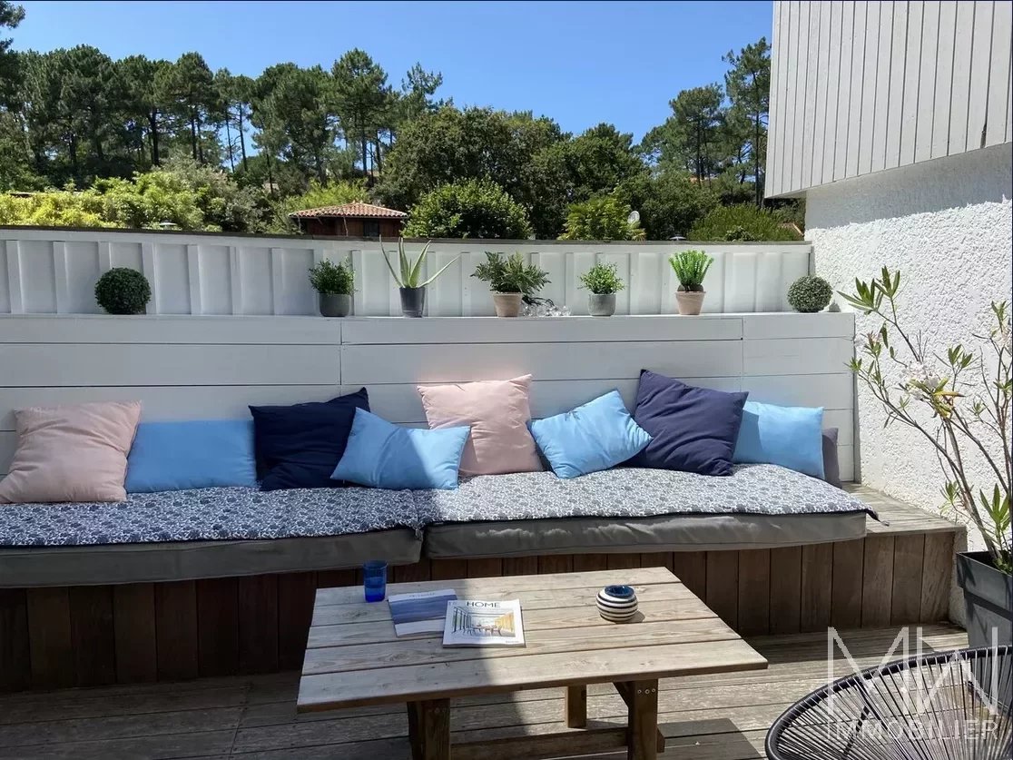 CHARMING, PEACEFUL VILLA – L’HERBE -SLEEPS 8