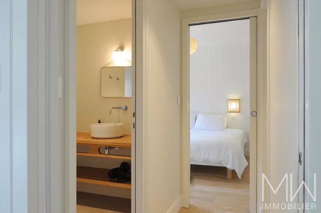 BEAUTIFUL VILLA WOOD AT THE POINTE DU CAP FERRET – SLEEPS 14