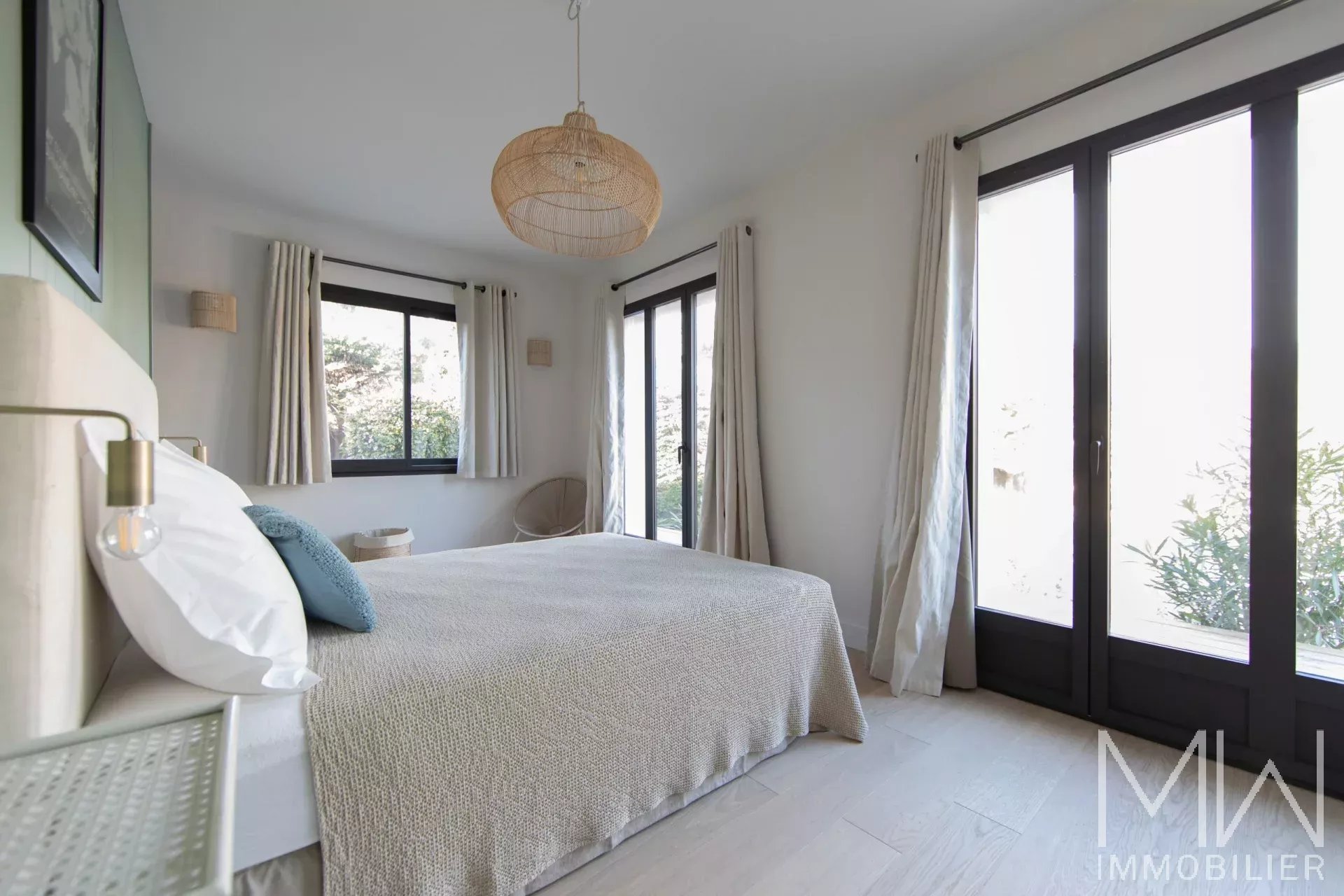 VILLA WITH POOL IN THE HEART OF CAP FERRET – SLEEPS 10