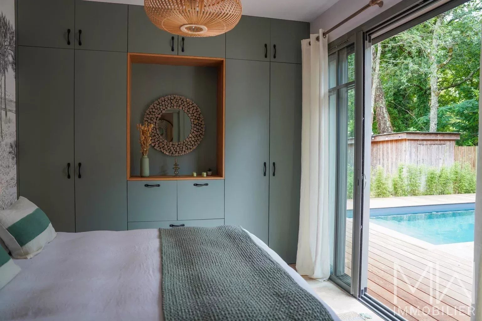 BEAUTIFUL HOUSE WITH POOL – PETIT PIQUEY – SLEEPS 12