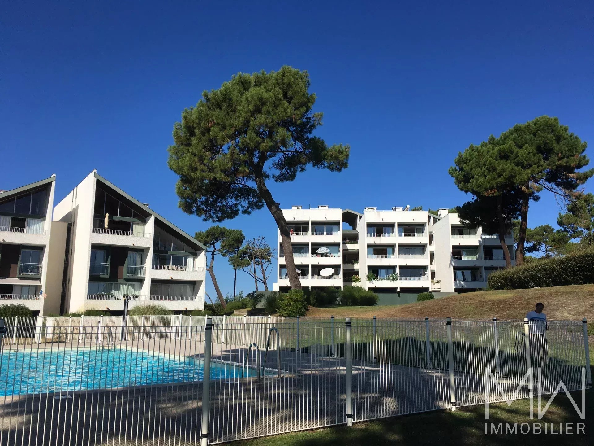 JOLI APPARTEMENT EN 1ERE LIGNE DU BASSIN – LA VIGNE -6 COUCHAGES