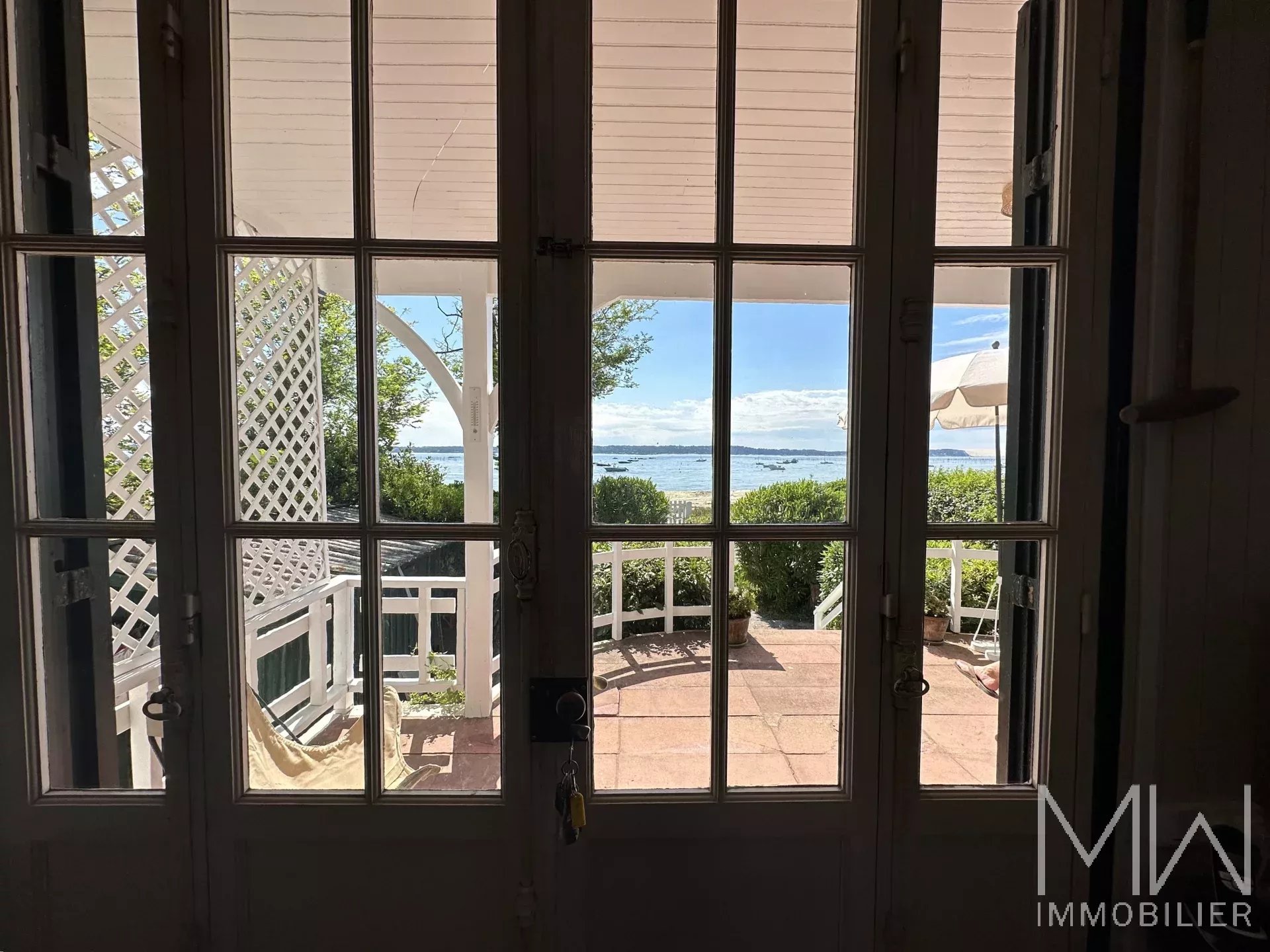 CHARMING VILLA ON 1ST LINE – CAP FERRET – SLEEPS 8