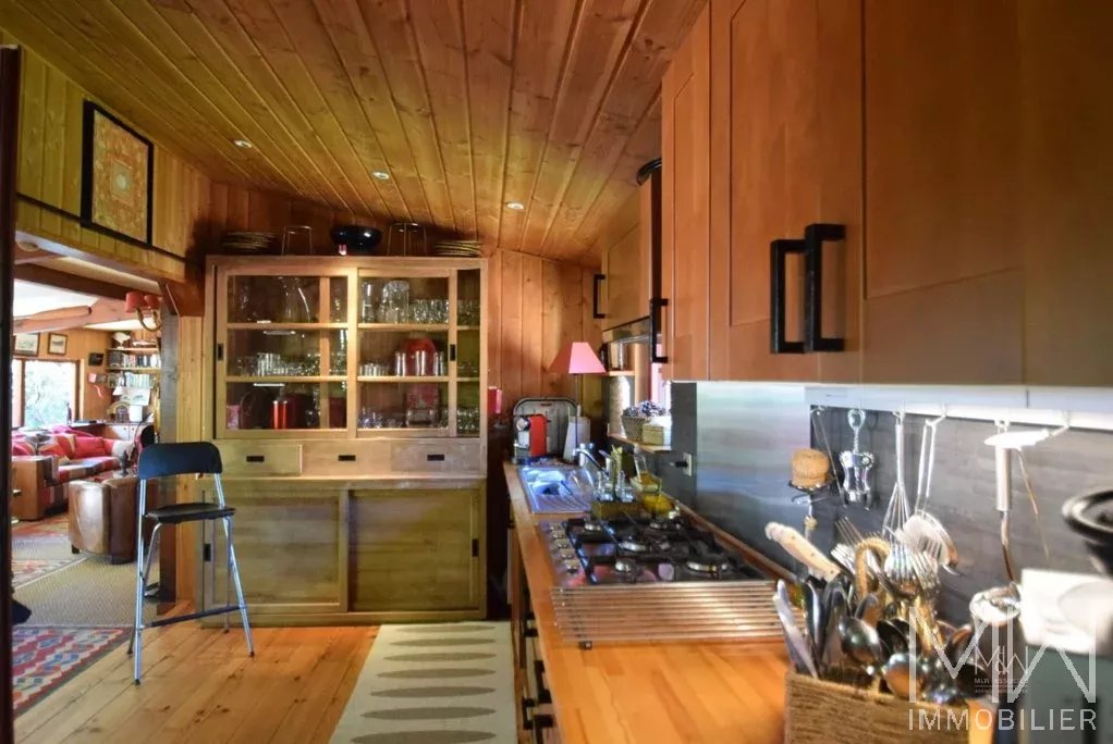 LOCATION DE VACANCES DANS LES 44 HECTARES – 8 COUCHAGES