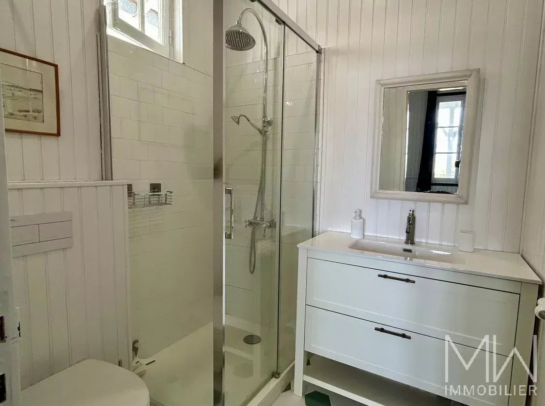 CHARMING VILLA ON 1ST LINE – CAP FERRET – SLEEPS 8