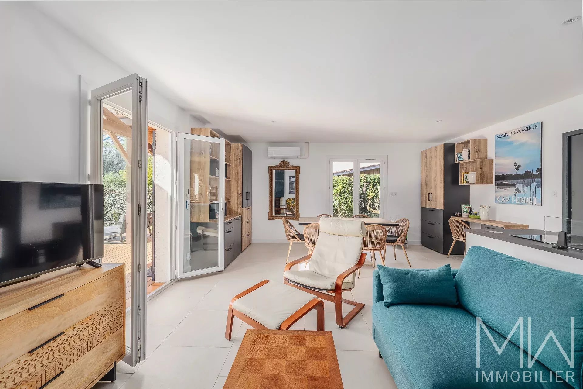 CHARMING VILLA WITH POOL IN THE HEART OF CAP FERRET – SLEEPS 6