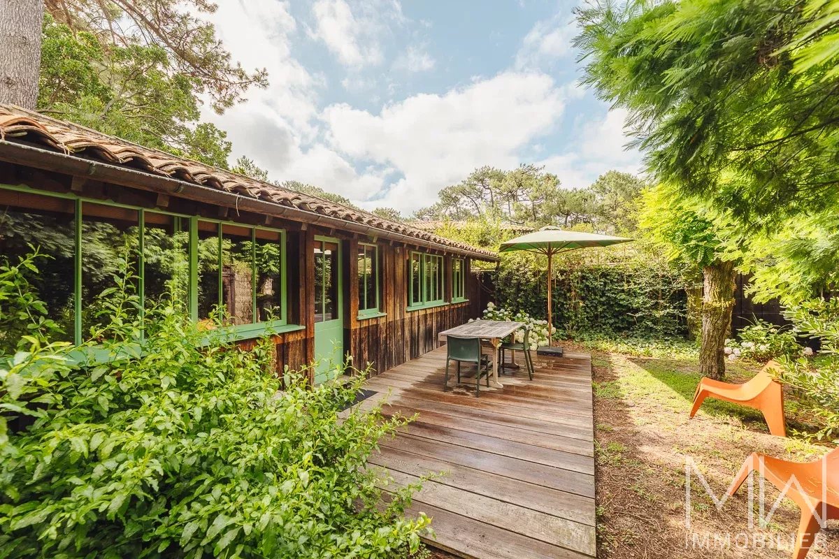 SEASONAL RENTAL CAP FERRET CENTER – SLEEPS 8