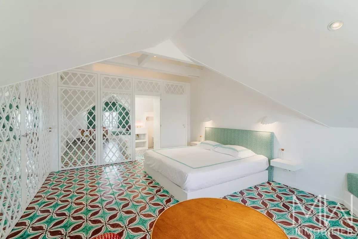 TYPICAL BEACH FRONT VILLA – CAP FERRET – SLEEPS 10