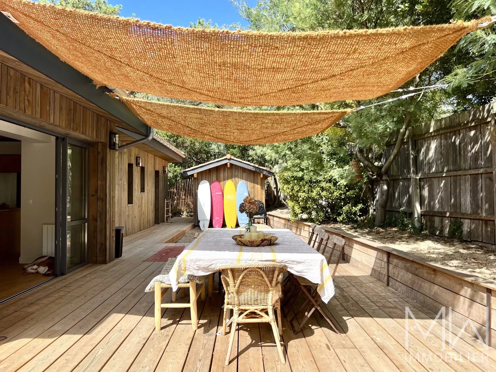 BEAUTIFUL WOODEN VILLA IN THE HEART OF CAP FERRET – SLEEPS 14