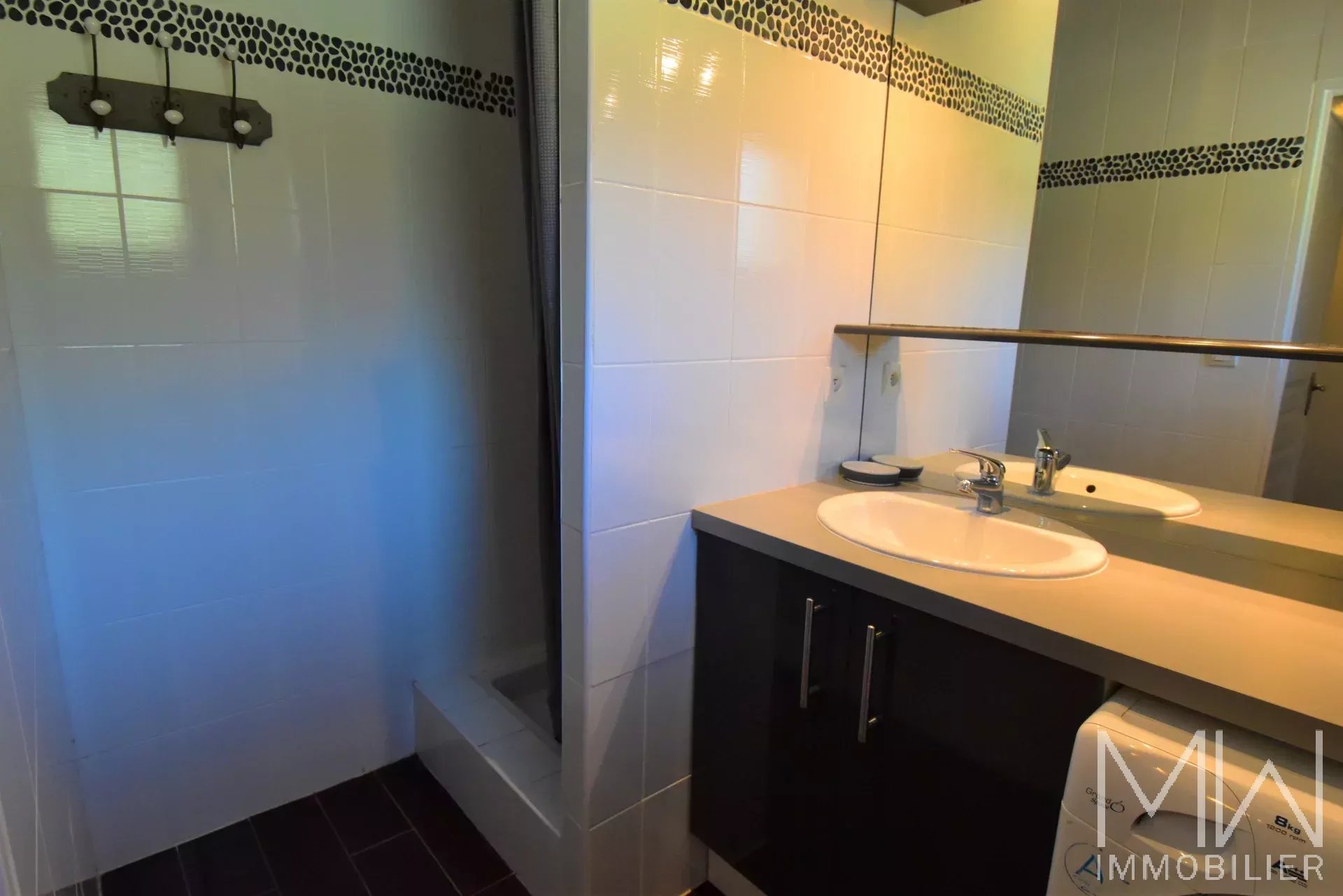 LOVELY HOUSE -CAP FERRET-