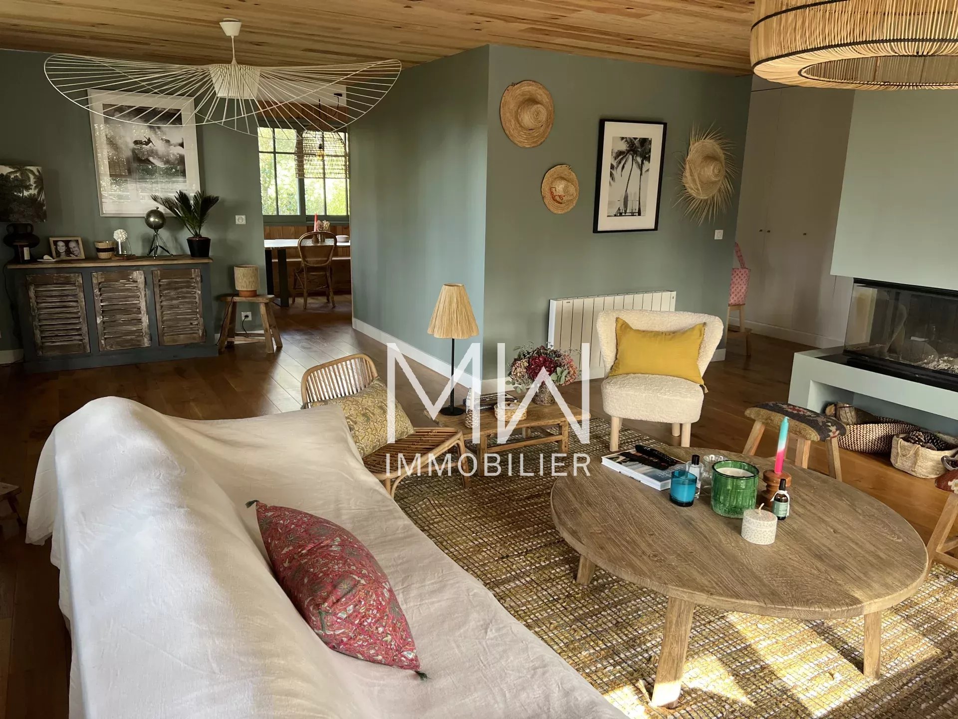 WOODEN VILLA – CLAOUEY – SLEEPS 10