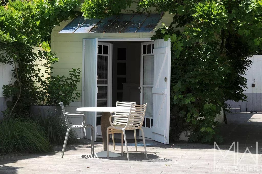 WATERFRONT VILLA – VILLAGE DES JACQUETS – SLEEPS 16