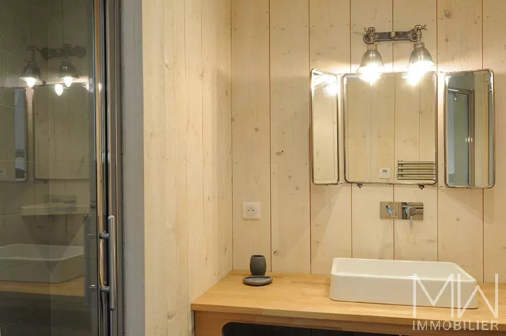 PRETTY WOODEN VILLA WITH POOL – HYPER CENTRE CAP FERRET – SLEEPS 8