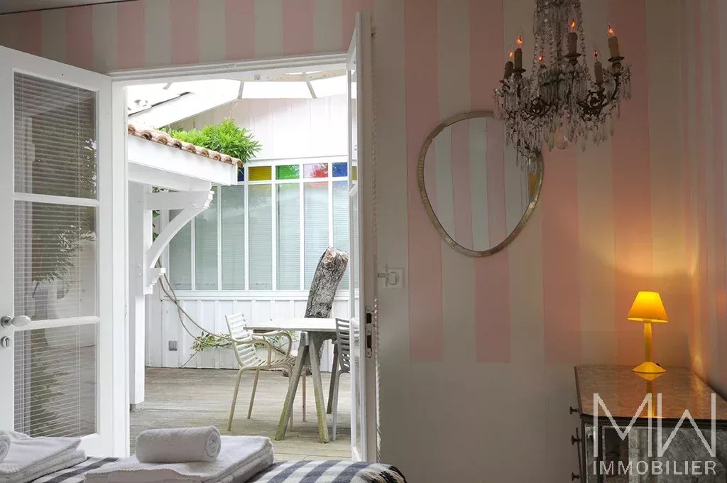 WATERFRONT VILLA – VILLAGE DES JACQUETS – SLEEPS 16