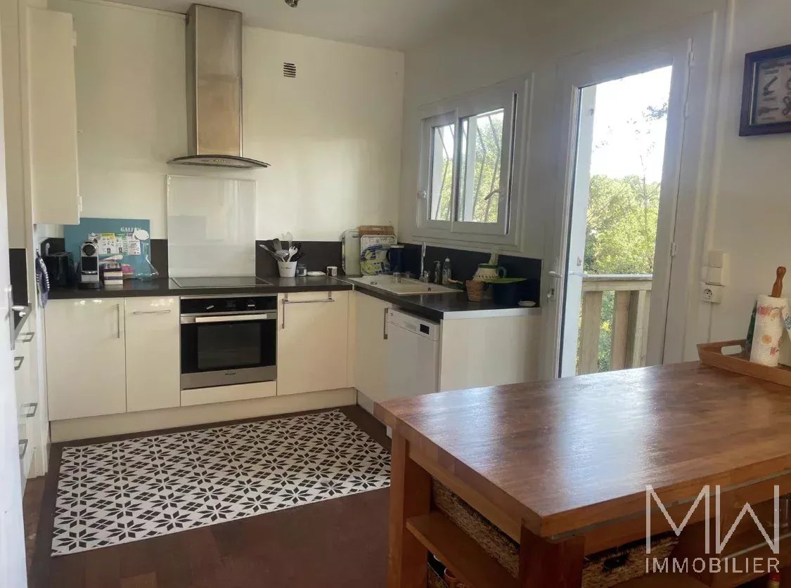 VILLA AU CALME – PIRAILLAN – 10 COUCHAGES