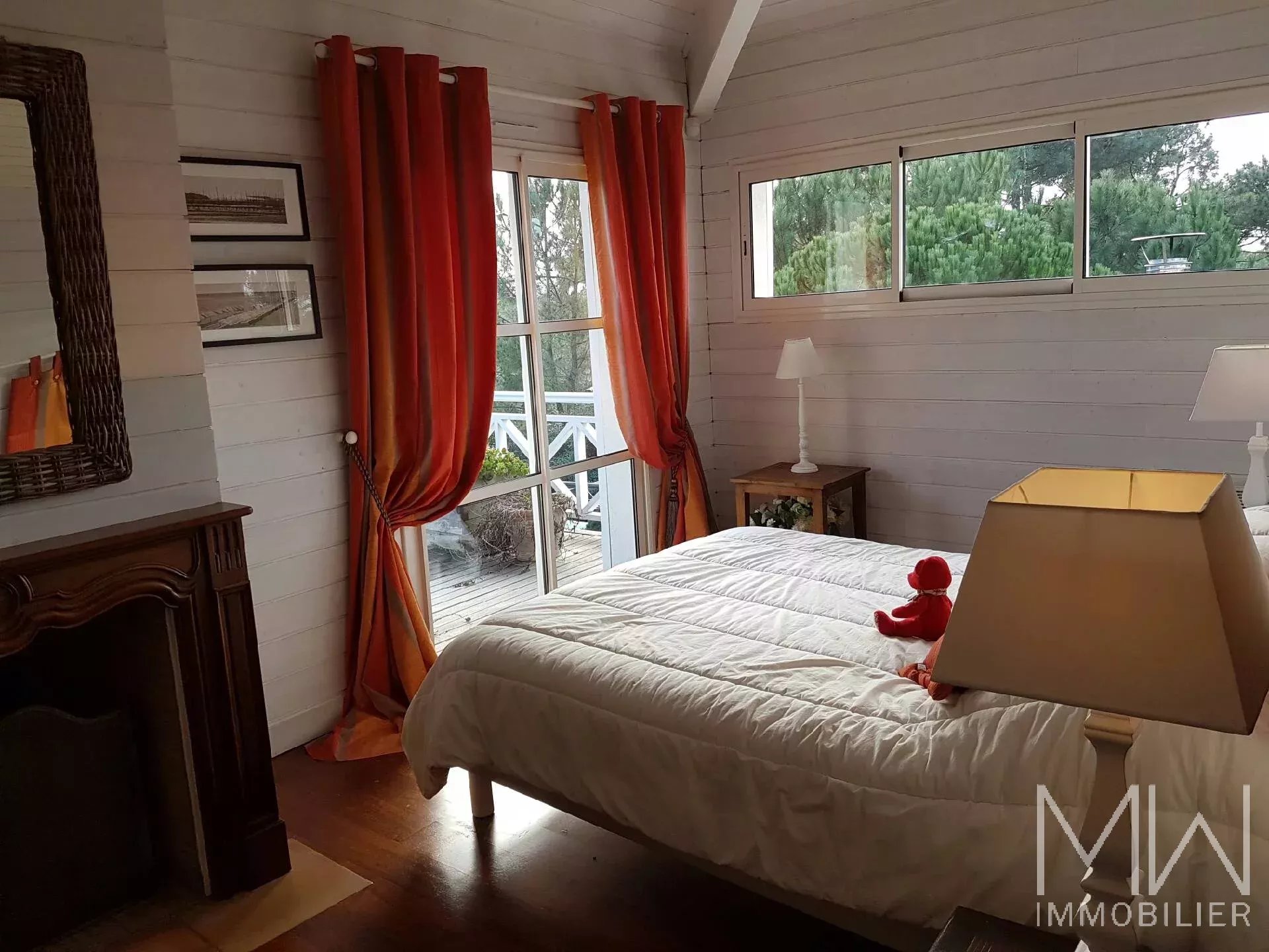 LOCATION DE VACANCES AVEC PISCINE – LE CANON – 9 COUCHAGES