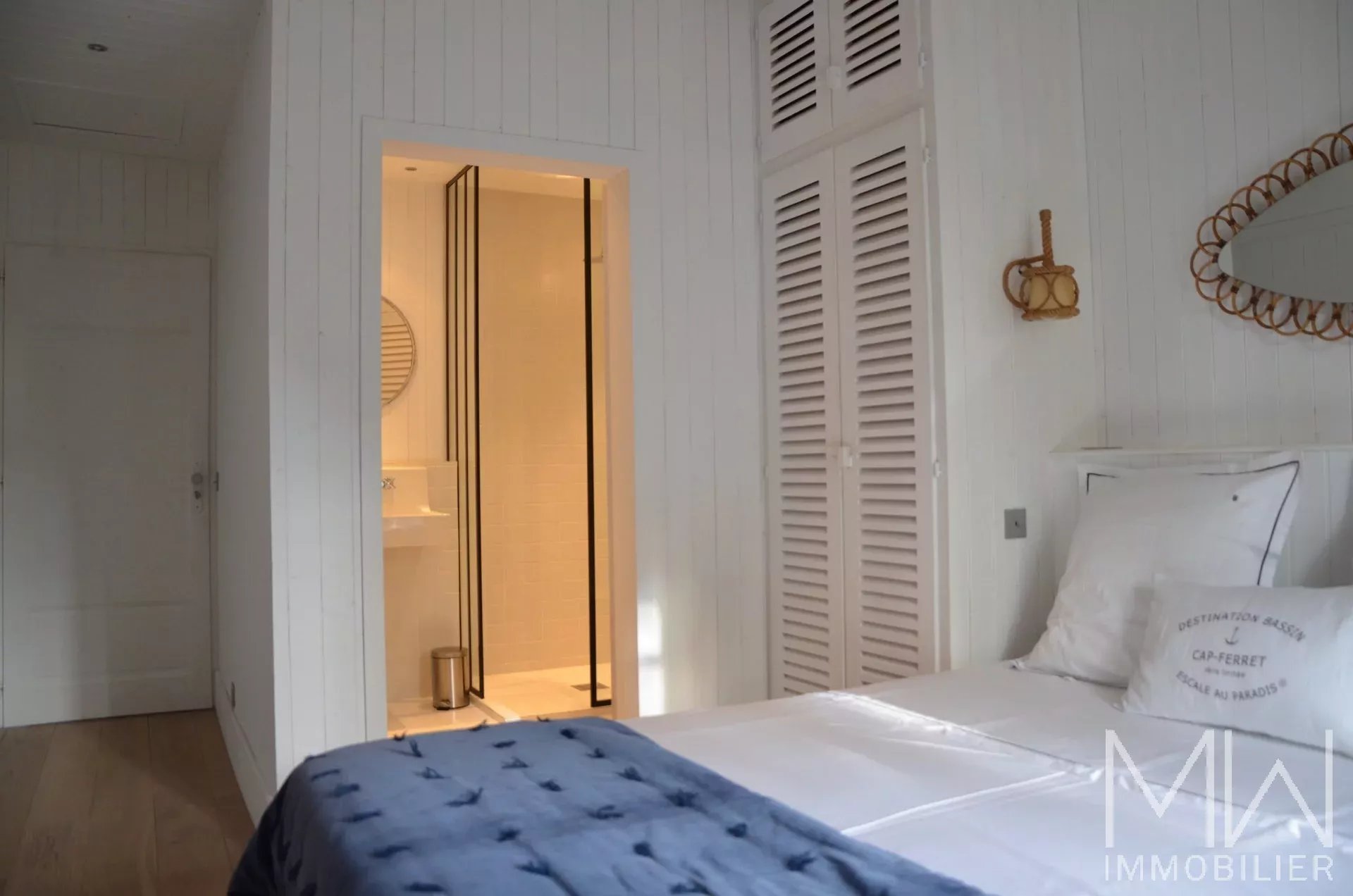 PRESTIGE SEASONAL RENTAL WITH SWIMMING POOL – CAP FERRET – SLEEPS 10