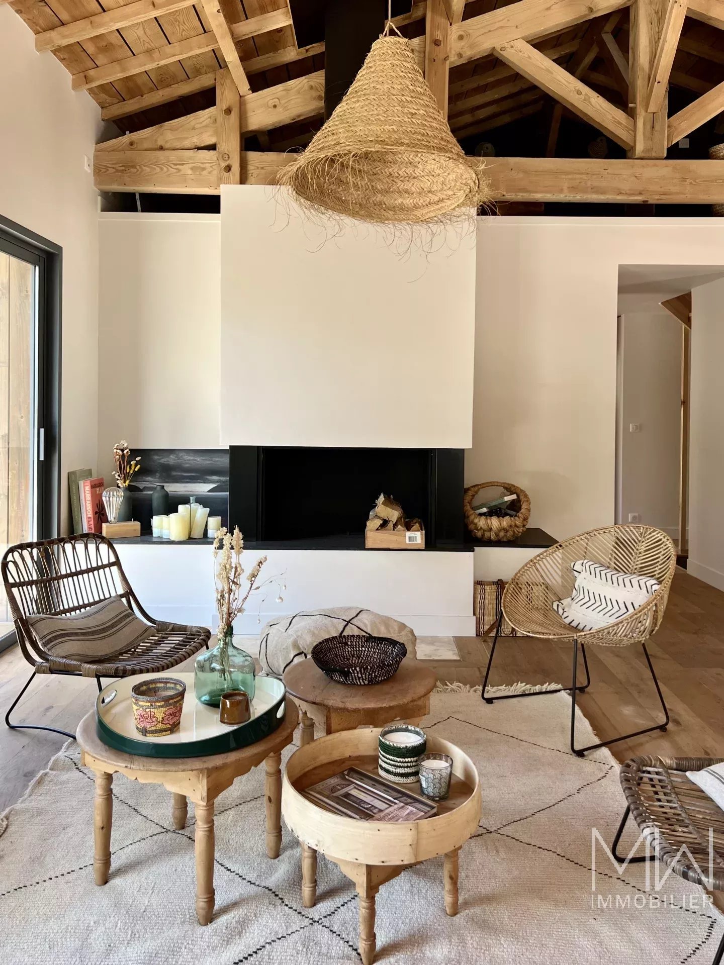 BEAUTIFUL WOODEN VILLA IN THE HEART OF CAP FERRET – SLEEPS 14