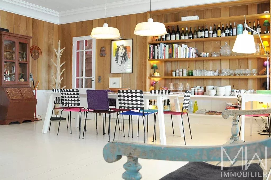 WATERFRONT VILLA – VILLAGE DES JACQUETS – SLEEPS 16