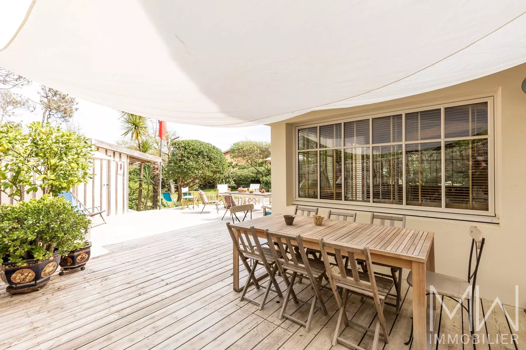 CHARMING VILLA AT THE FOOT OF THE DUNES – SLEEPS 8