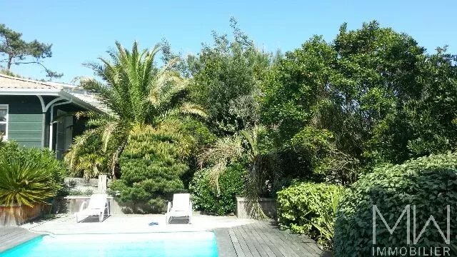 LOCATION DE VACANCES AVEC PISCINE – LE CANON – 9 COUCHAGES